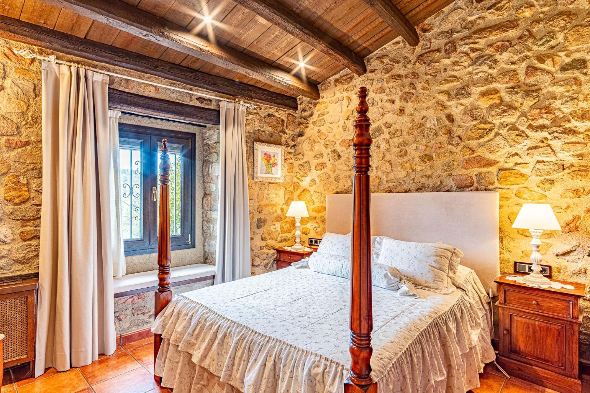 Cal Bisbe, Your Rural Holiday Home Capmany Экстерьер фото
